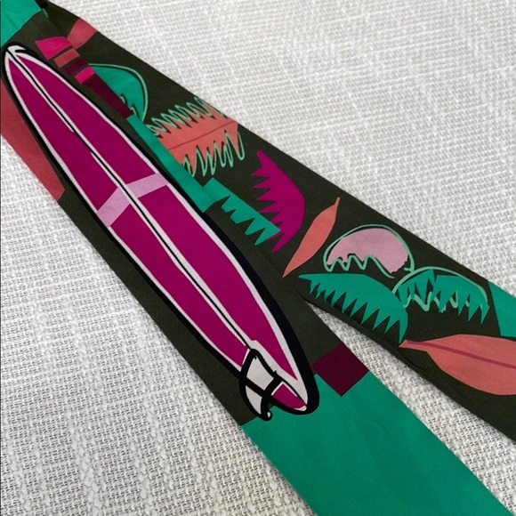 Hermès Green and Pink Twilly Scarf - Picture 6 of 6